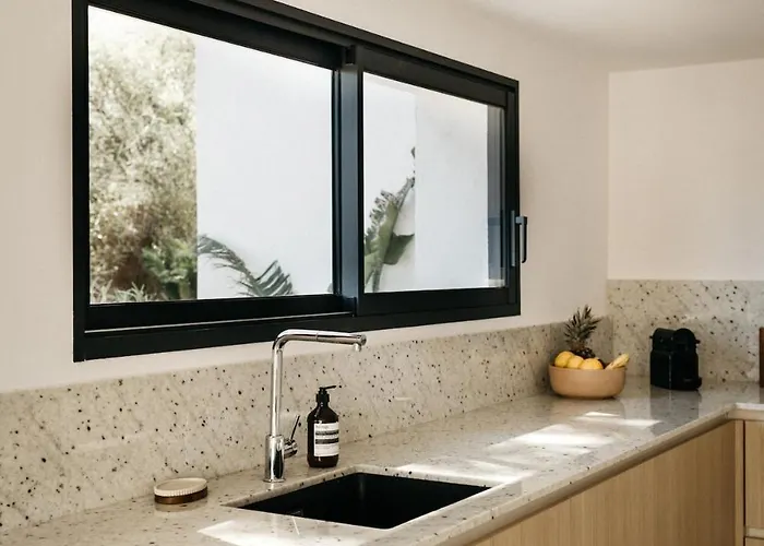 328 * Saint-Raphael (Var)