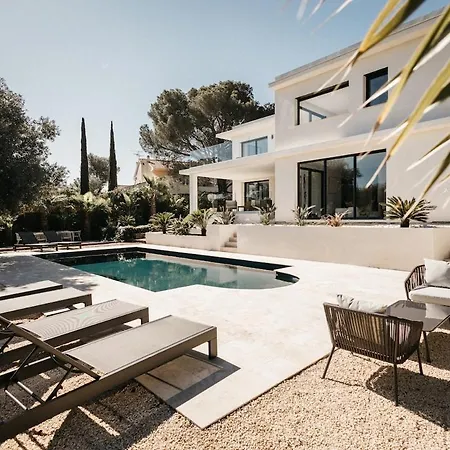 328 * Saint-Raphael (Var)